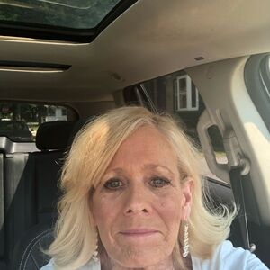 Meet your Posher, Pamela